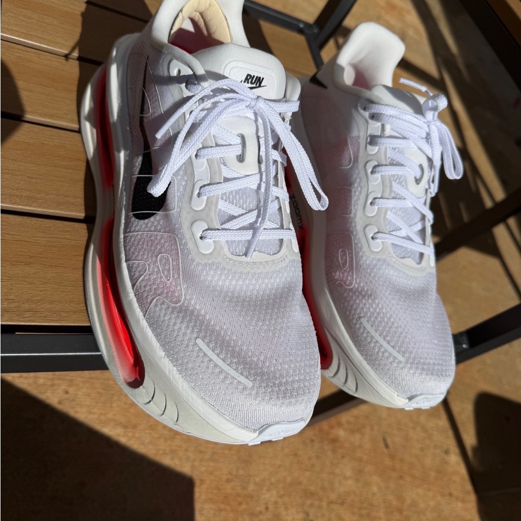Nike Vomero Premium White Bright Crimson